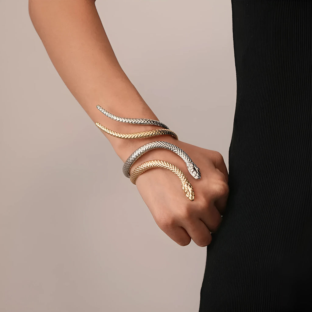 Metal ring and bracelet set with twisted winding snake design in gold or silver colour