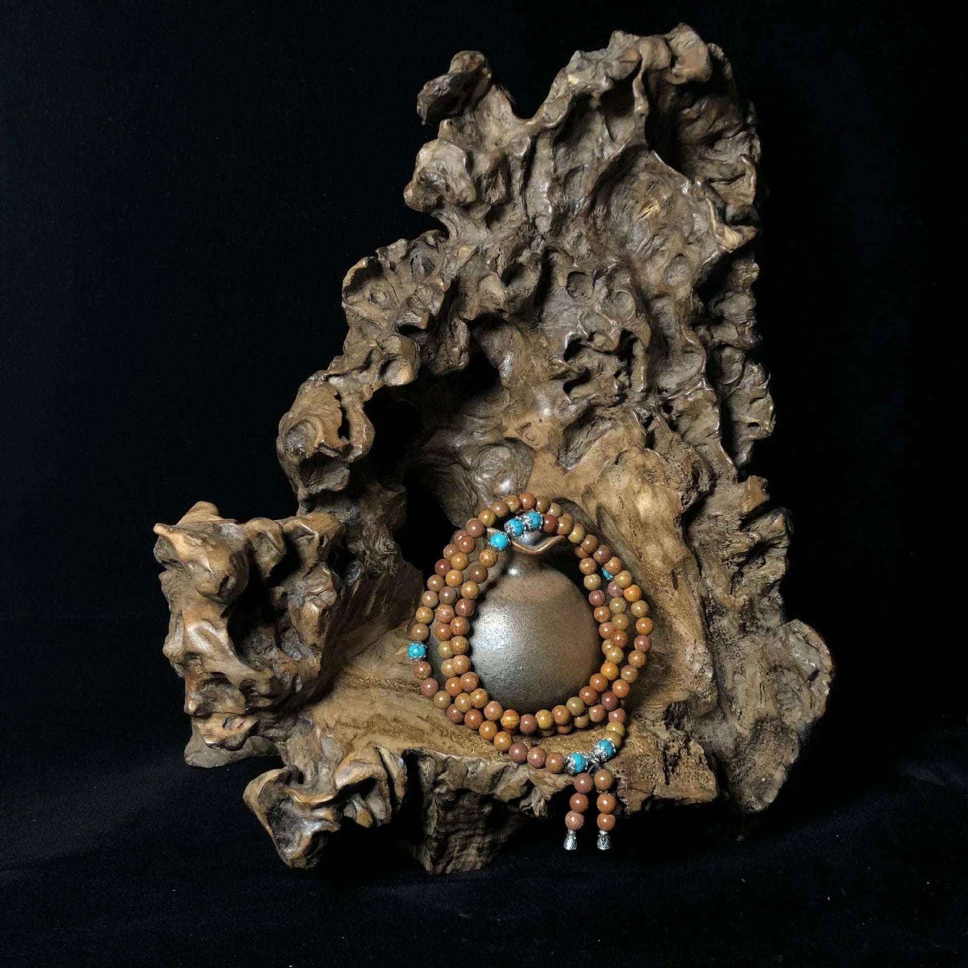 108-bead stone bracelet with hand-polished geometric lvzhu beads