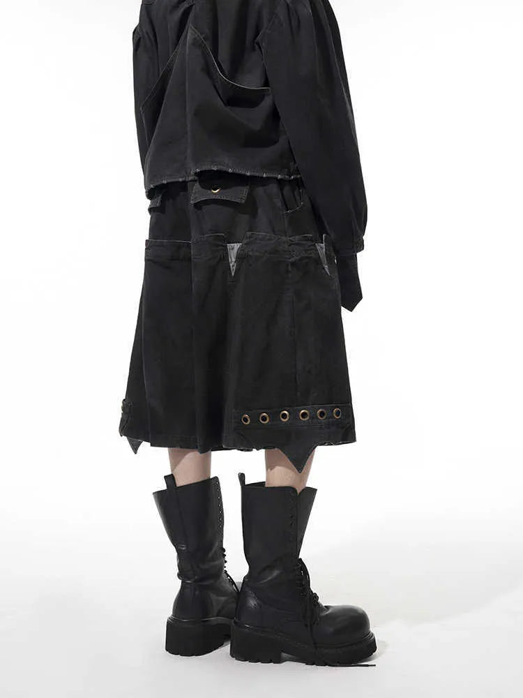 Men's double waist loose cropped black pants with washed stitching, fifth-pants length, mid-high waist, on model