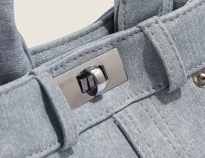 Women's soft PU denim shoulder bag in denim blue without pendant, standard size, casual style