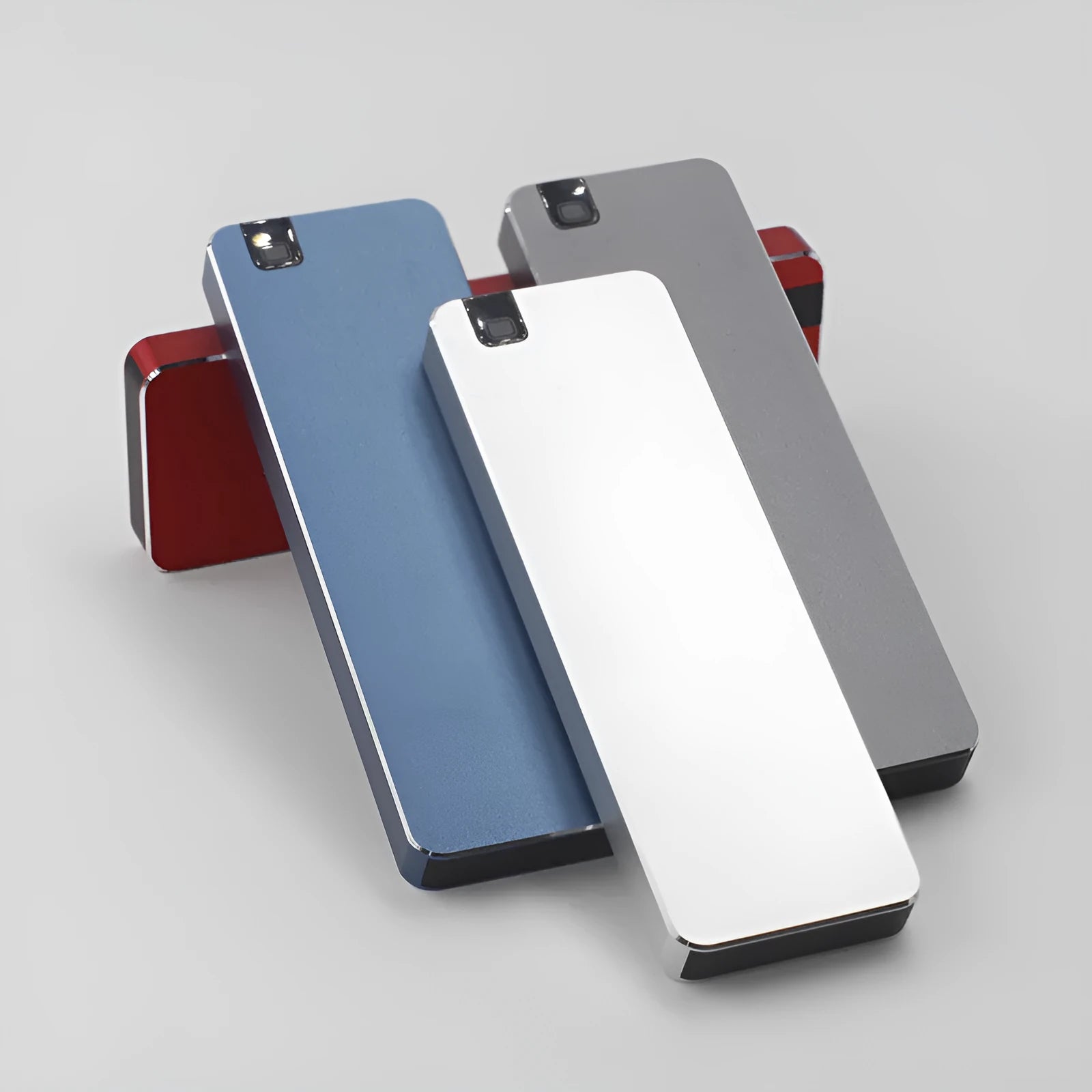 Portable solid state hard disk with metal shell and USB 3.1 interface in multiple colour options
