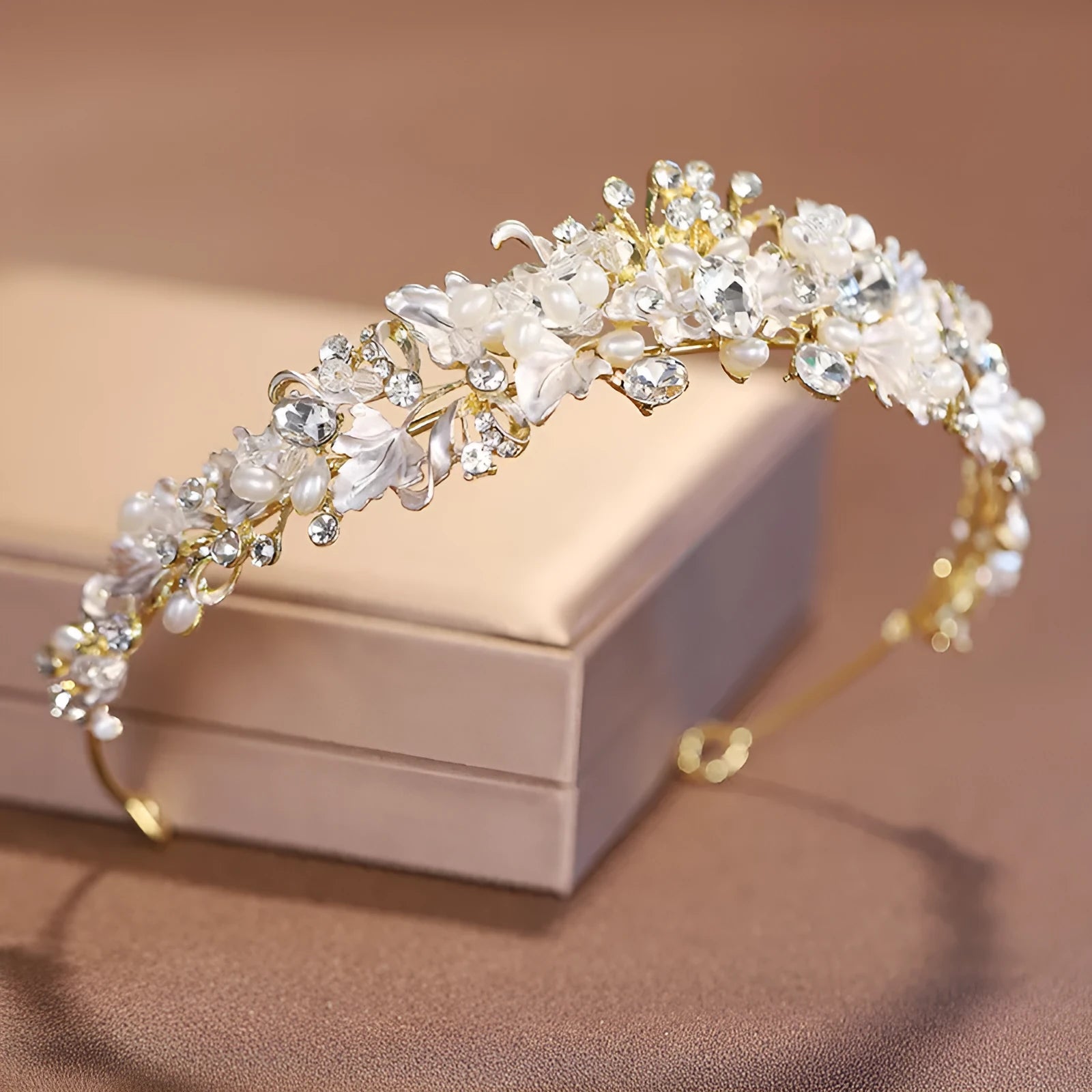 Gold and silver alloy pearl crown headdress with electroplated finish for women's wedding and birthday hair styling
