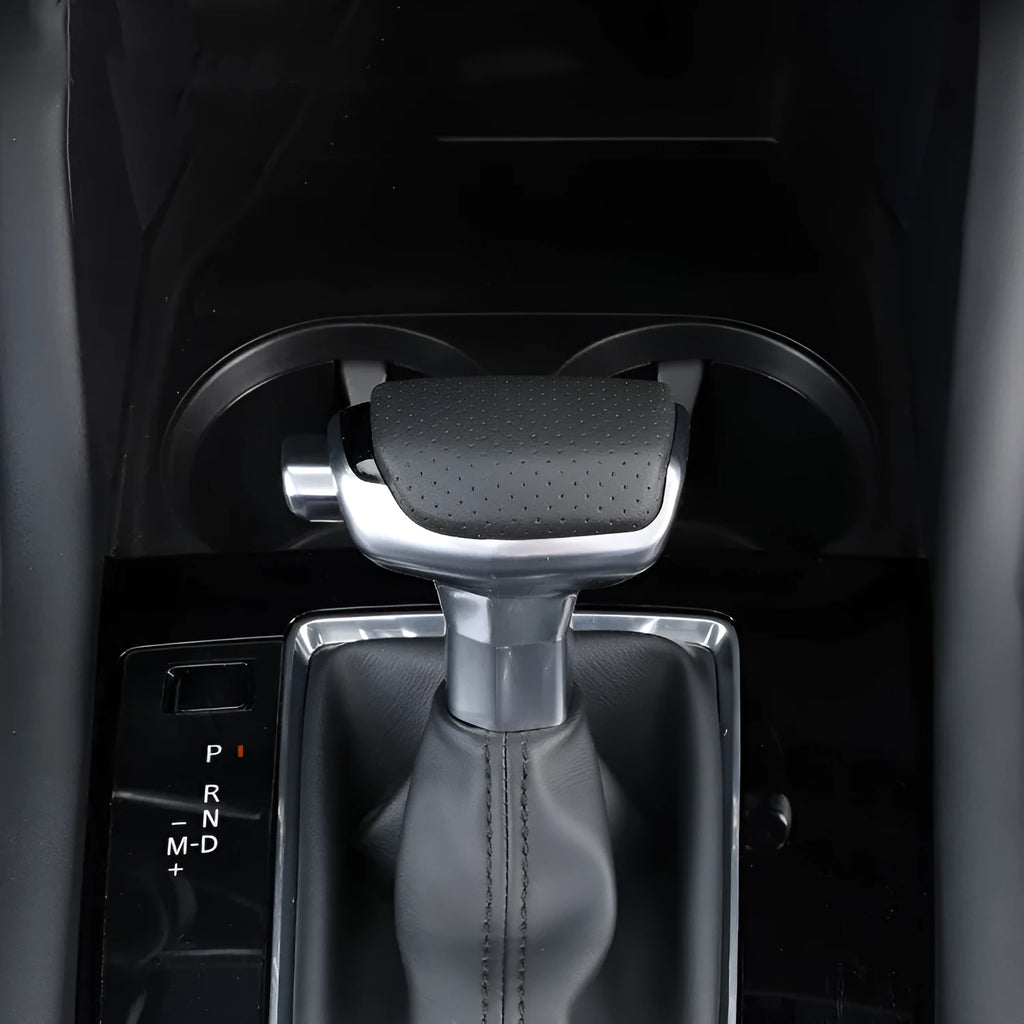 Car interior gear shifting handball decoration in genuine leather, black colour option