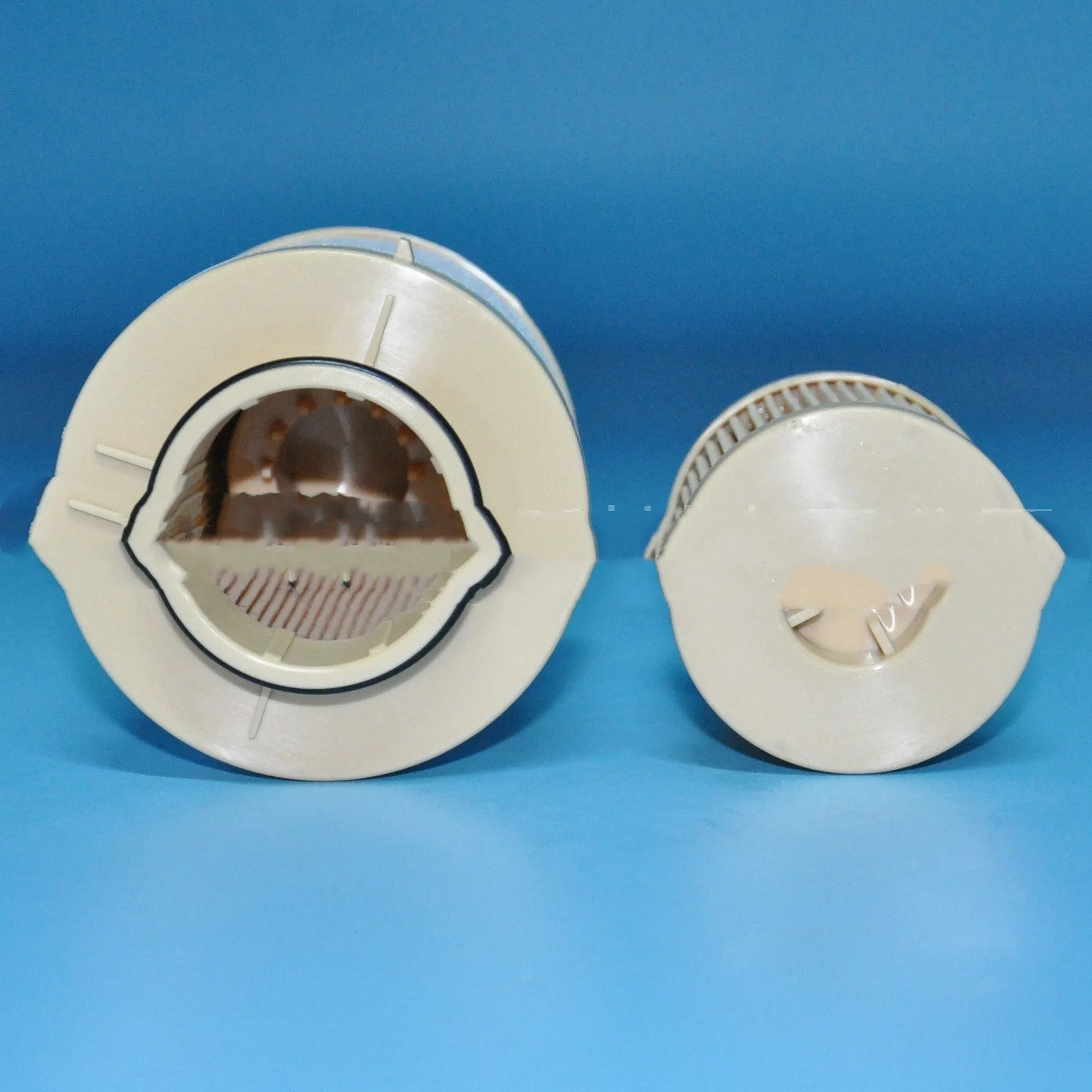 FD4616 diesel fuel filter for Ford F350 F550 F750 and E-Series 6.0L trucks, showing cylindrical shape.