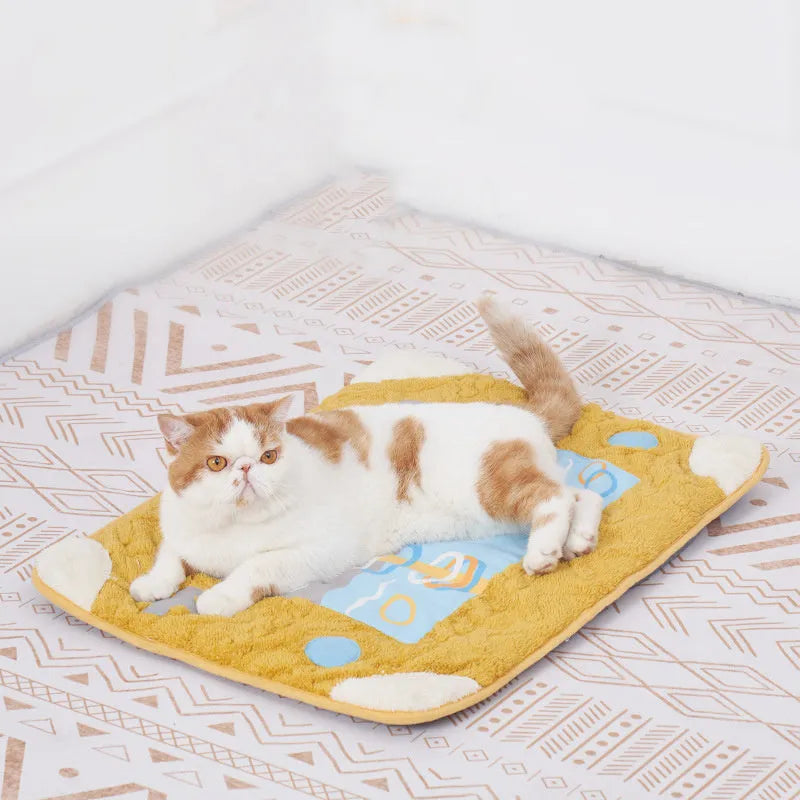 Arctic velvet semi-enclosed cat nest with sleeping pad for indoor cats