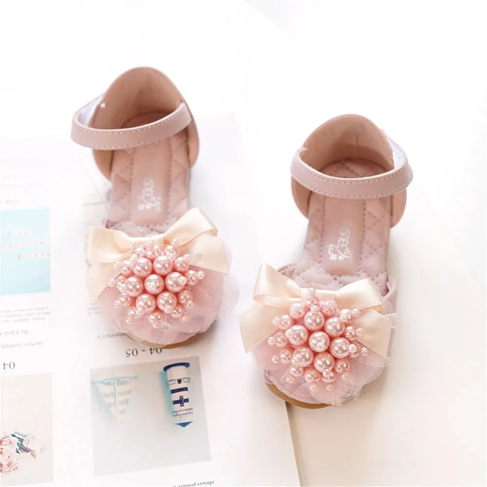 Girls princess peep toe sandals with pearl flower, PU leather upper, TPR sole, Velcro strap, in beige and pink