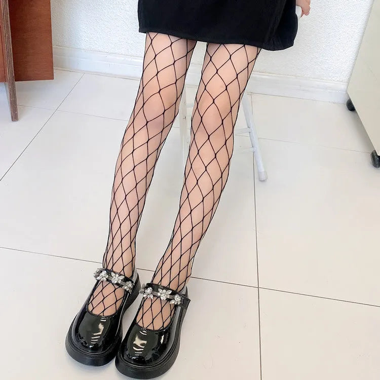 Women's summer mesh stockings showing large, medium and small net patterns in black and white.