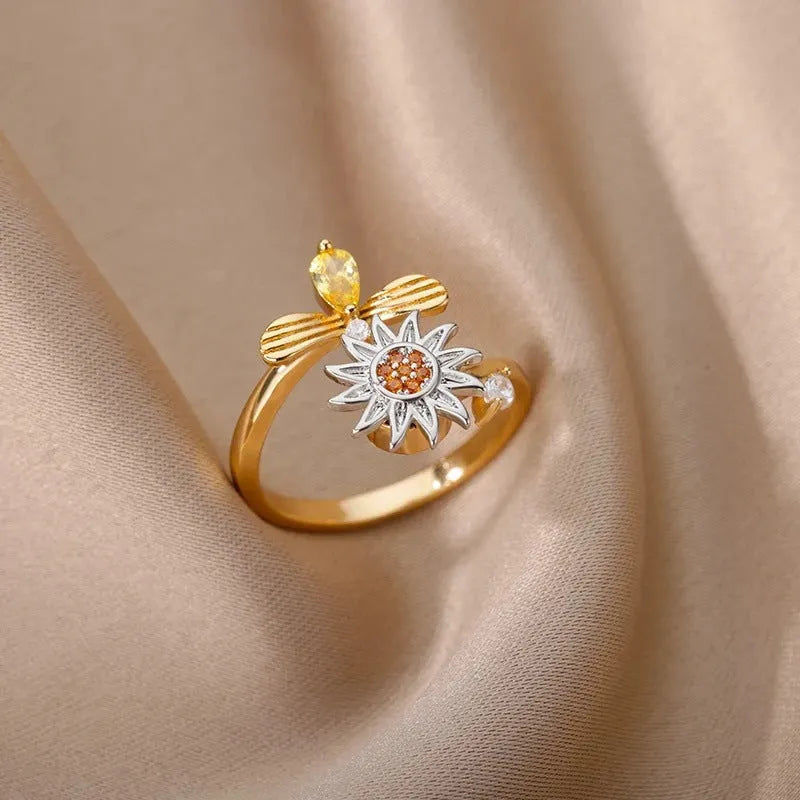 Copper decompression ring with adjustable opening in gold or platinum finish