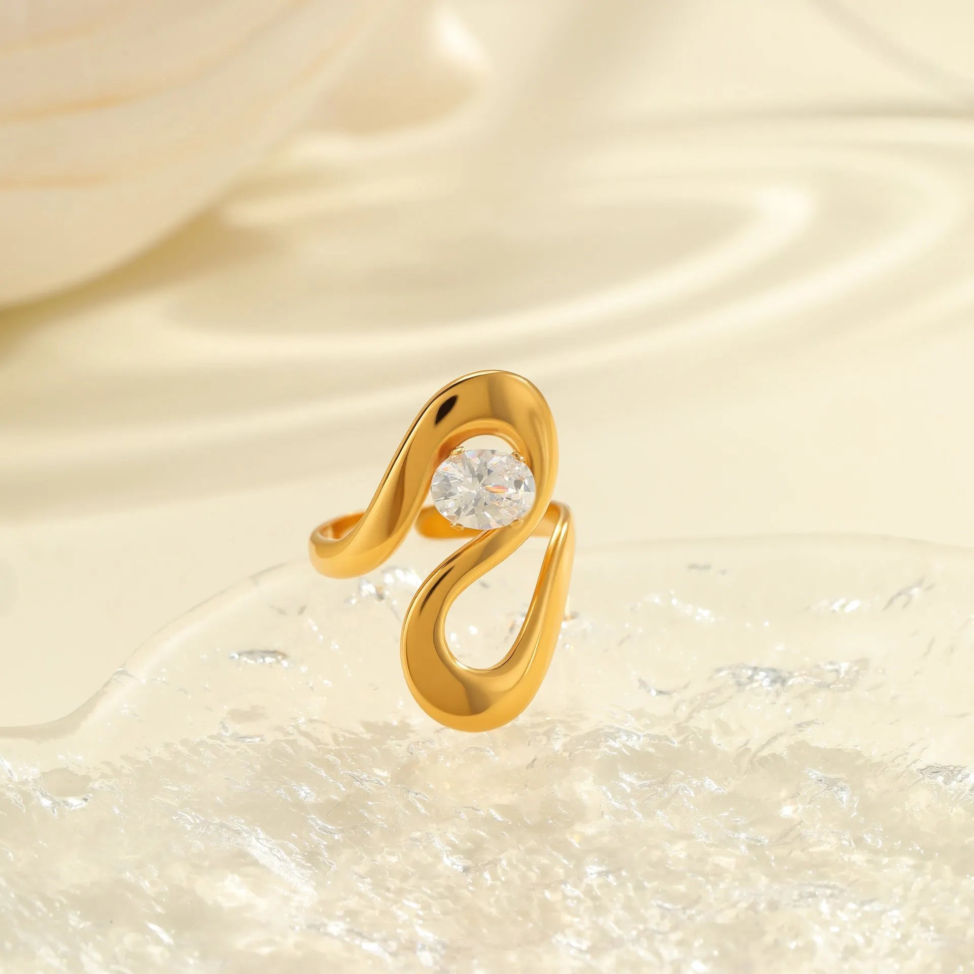 Adjustable stainless steel geometric zircon ring for women in various electroplated colours.