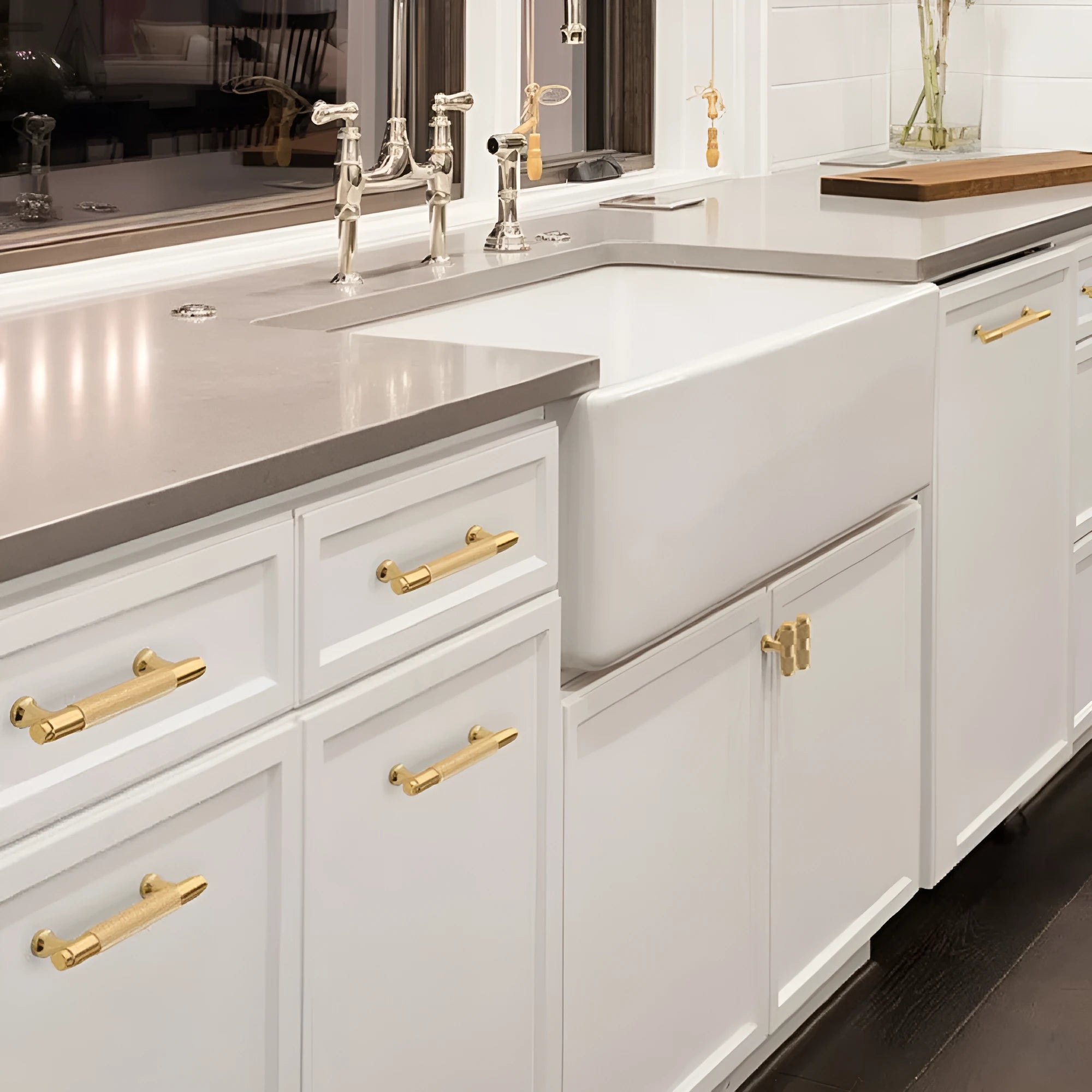 Brushed brass aluminium alloy European style furniture handle with hole spacing options
