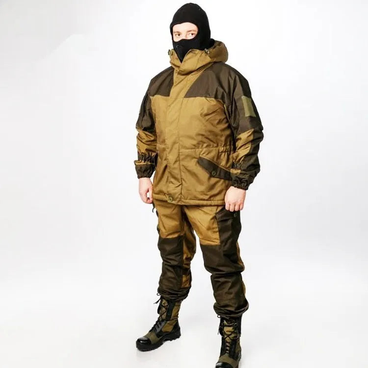 Men's special forces tactical mountain battle suit jacket and trousers in camouflage green