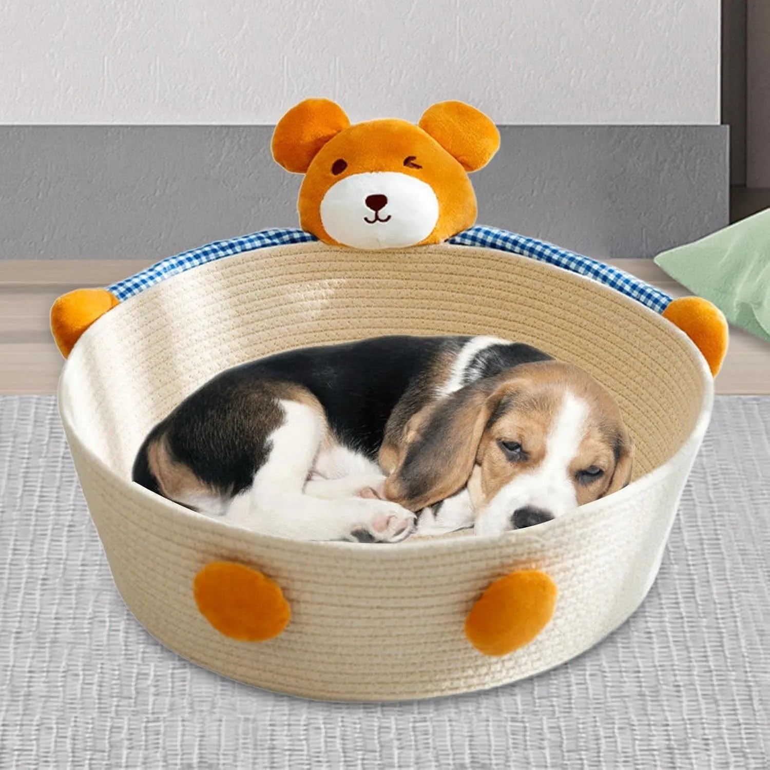 Woven cotton rope cat bed with integrated scratch board in bear design