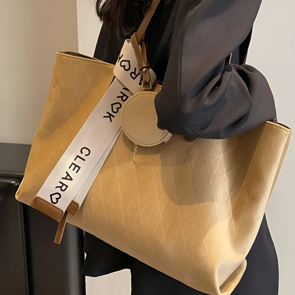 Women's casual large capacity polyester shoulder bag in horizontal square shape with zippered compartment
