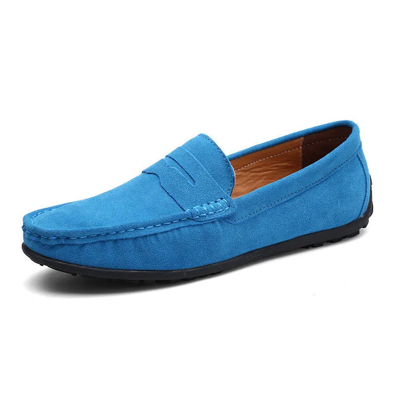 Men's suede leather casual shoes in Gommino style with round toe and flat rubber sole