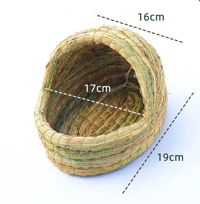 Natural hand-woven grass nest for rabbits – straw corn husk bridge hole cradle, small size, nest colour