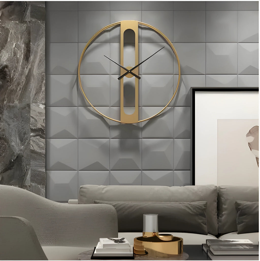 Round metal wall clock with 50cm diameter in black or gold colour option