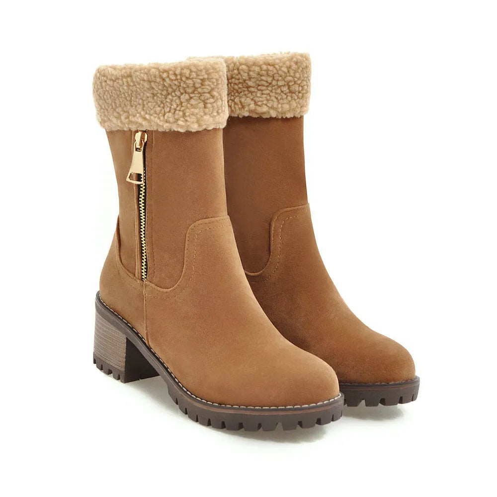 Snow boots with rubber sole and plush lining in black, grey, green, or orange colour options.