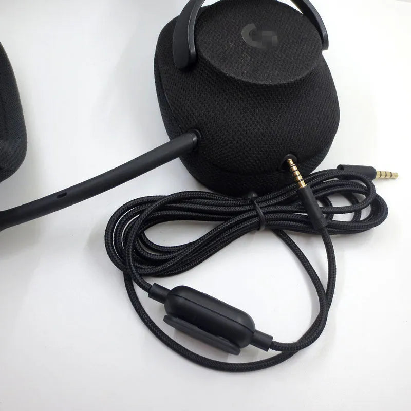 Black universal 3.5mm male-to-male audio replacement cable for headsets