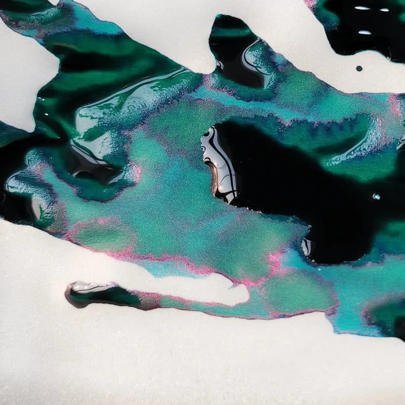Gold powder colour ink bottle for fountain pens with gradient and sheen effects in red tide or truffle colours