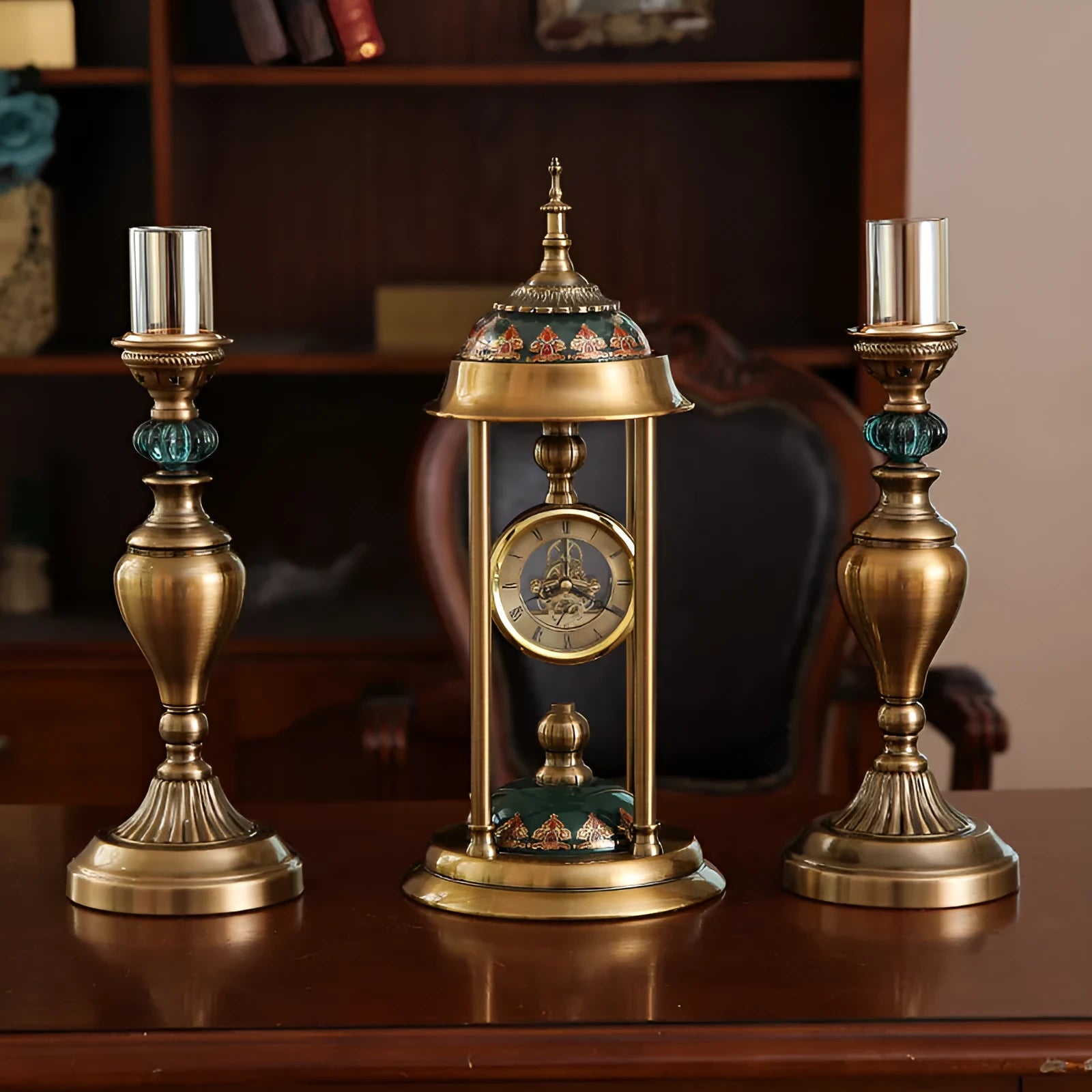 Rectangular Nordic pendulum clock with metal frame and glass mirror dial