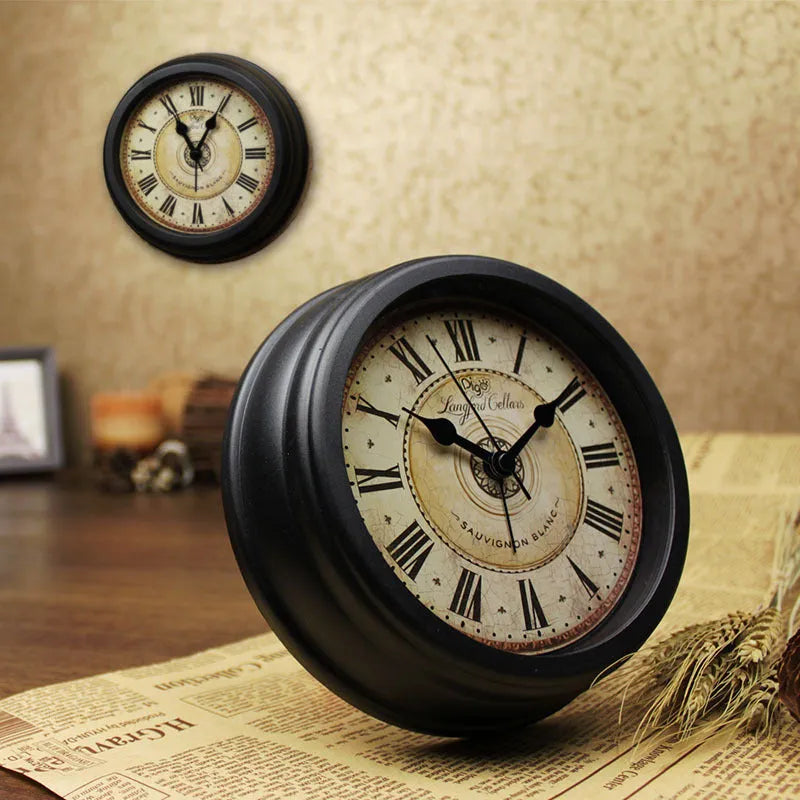 European retro style 6-inch round desk clock with silent sweep movement and battery operation