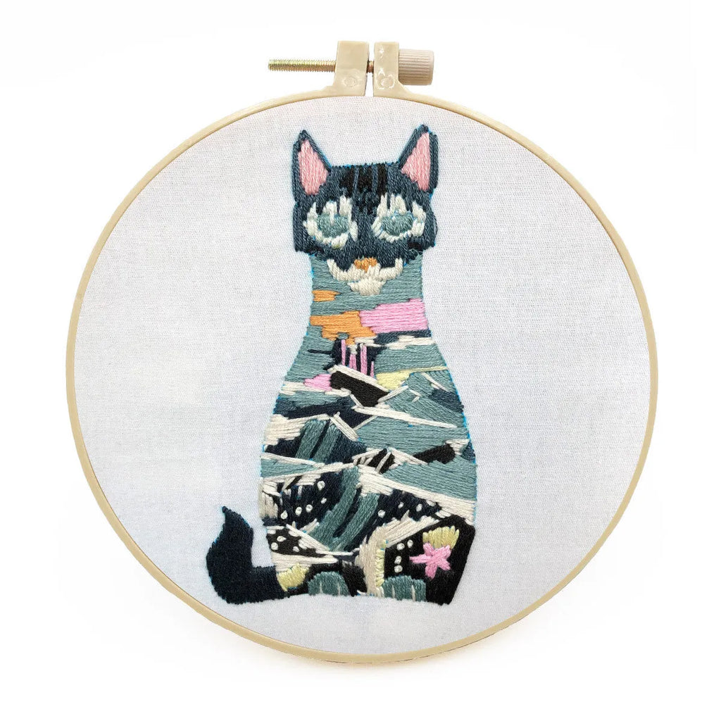 DIY cat embroidery kit with 15cm hoop and three-dimensional European embroidery materials