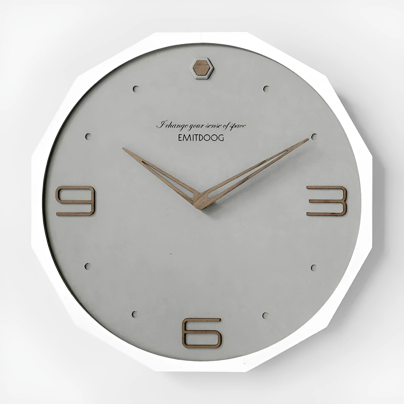 12-inch round Nordic minimalist wall clock with Geralt mirror material in four colour options