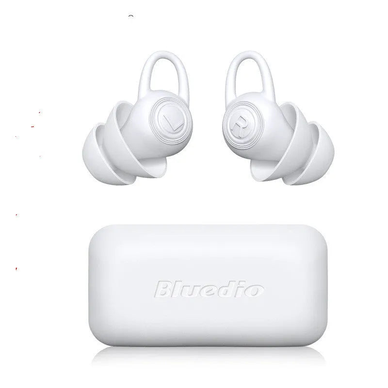 White soft silicone noise reduction ear plug presented on its independent packaging.