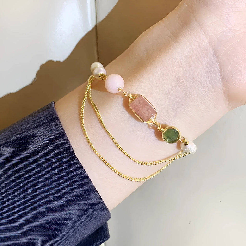 Women's pink freshwater pearl bracelet with geometric strawberry crystal design