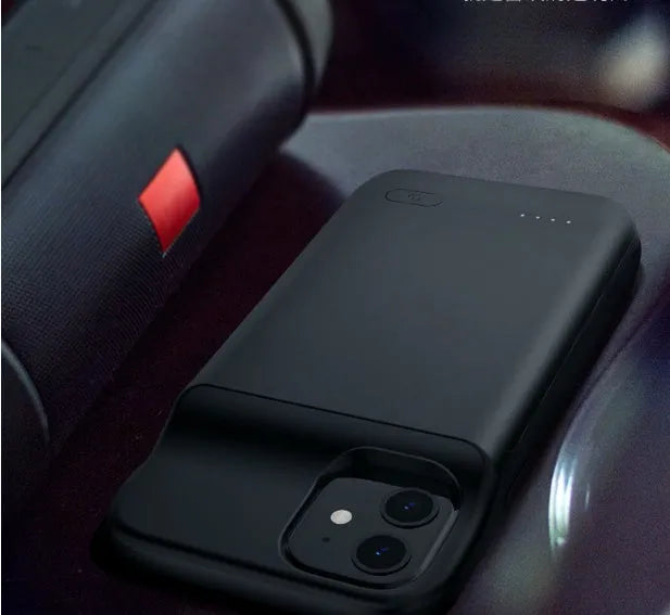 Black ultra-thin TPU soft bag wireless back clip battery for iPhone 12 with multiple USB ports