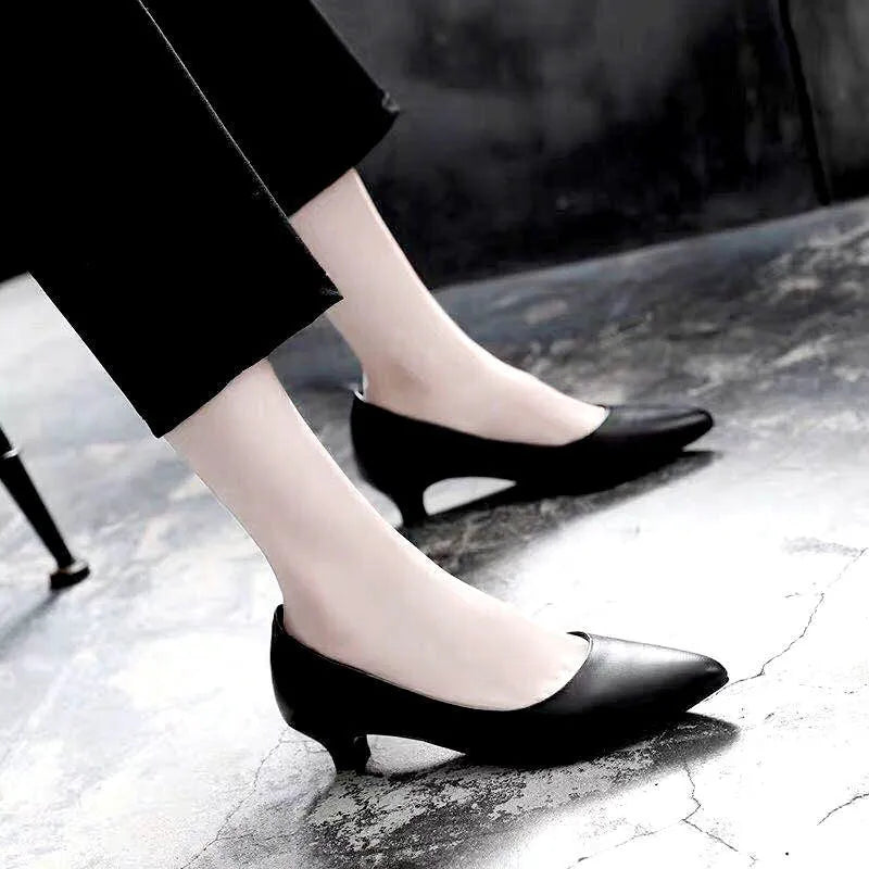 Women's wedding shoes with crystal embellishments and stiletto heels in black or silver