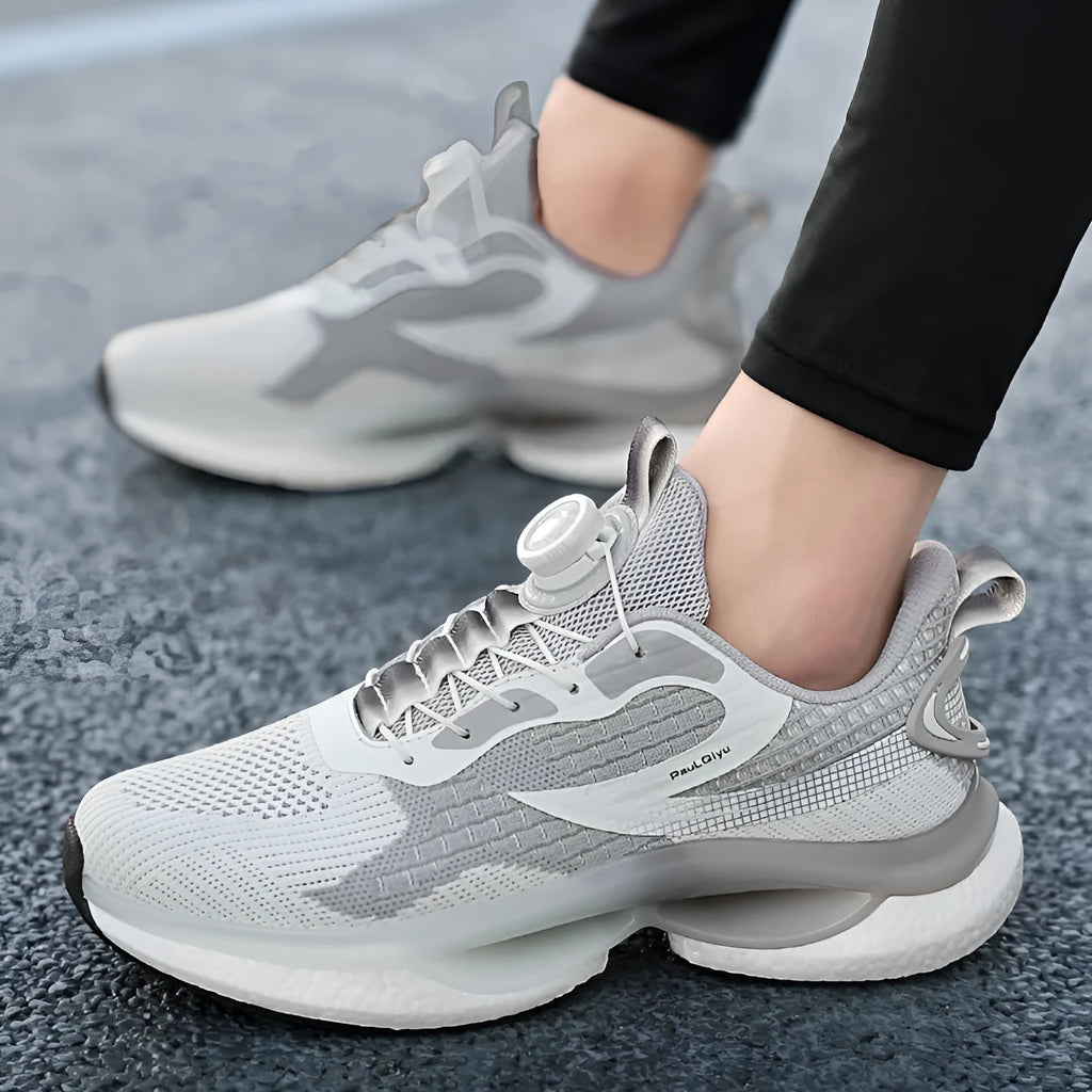 Rotating button running shoes in low-top design with buckle fastening and mesh upper