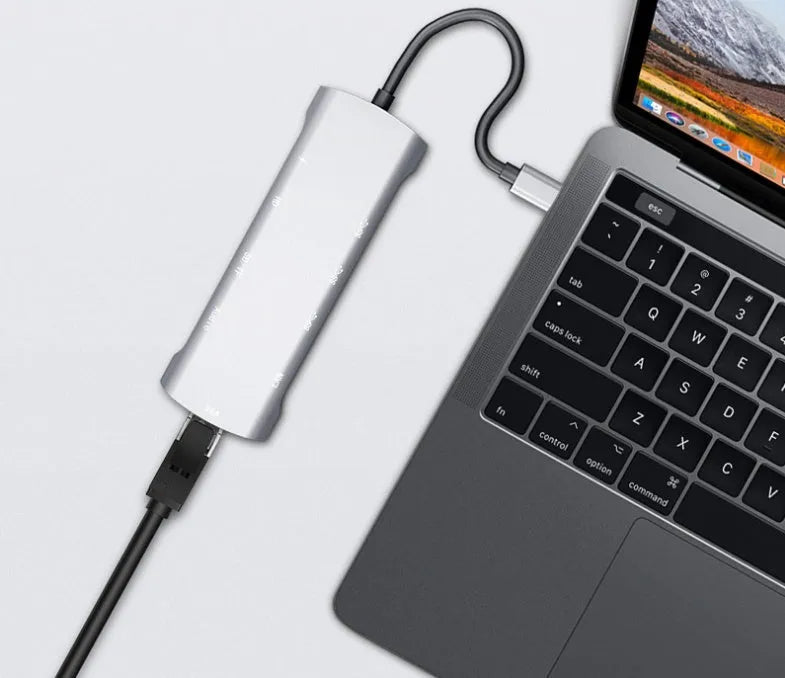Grey aluminium USB-C docking station with HDMI, VGA, USB ports and 140mm cable
