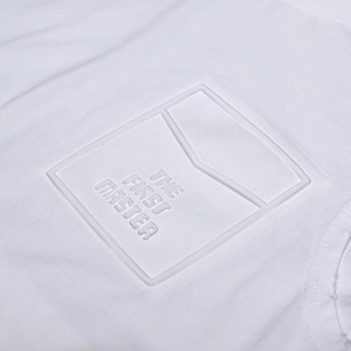Cotton sleeveless t-shirt loose fit in black or white colour with straight hem design