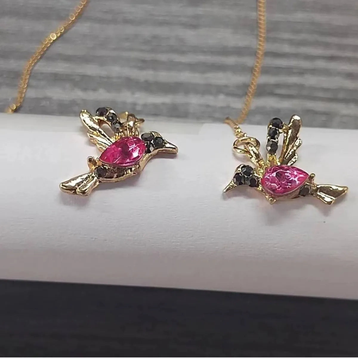 Bird hanging long style earrings for women with mixed zirconium wings in alloy construction
