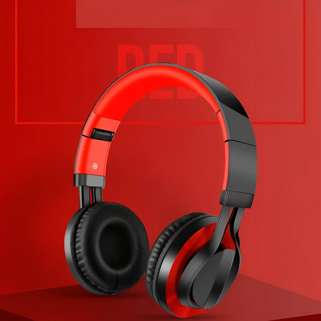 Wired over-ear karaoke headphones with microphone and 3.5mm plug for mobile phones.