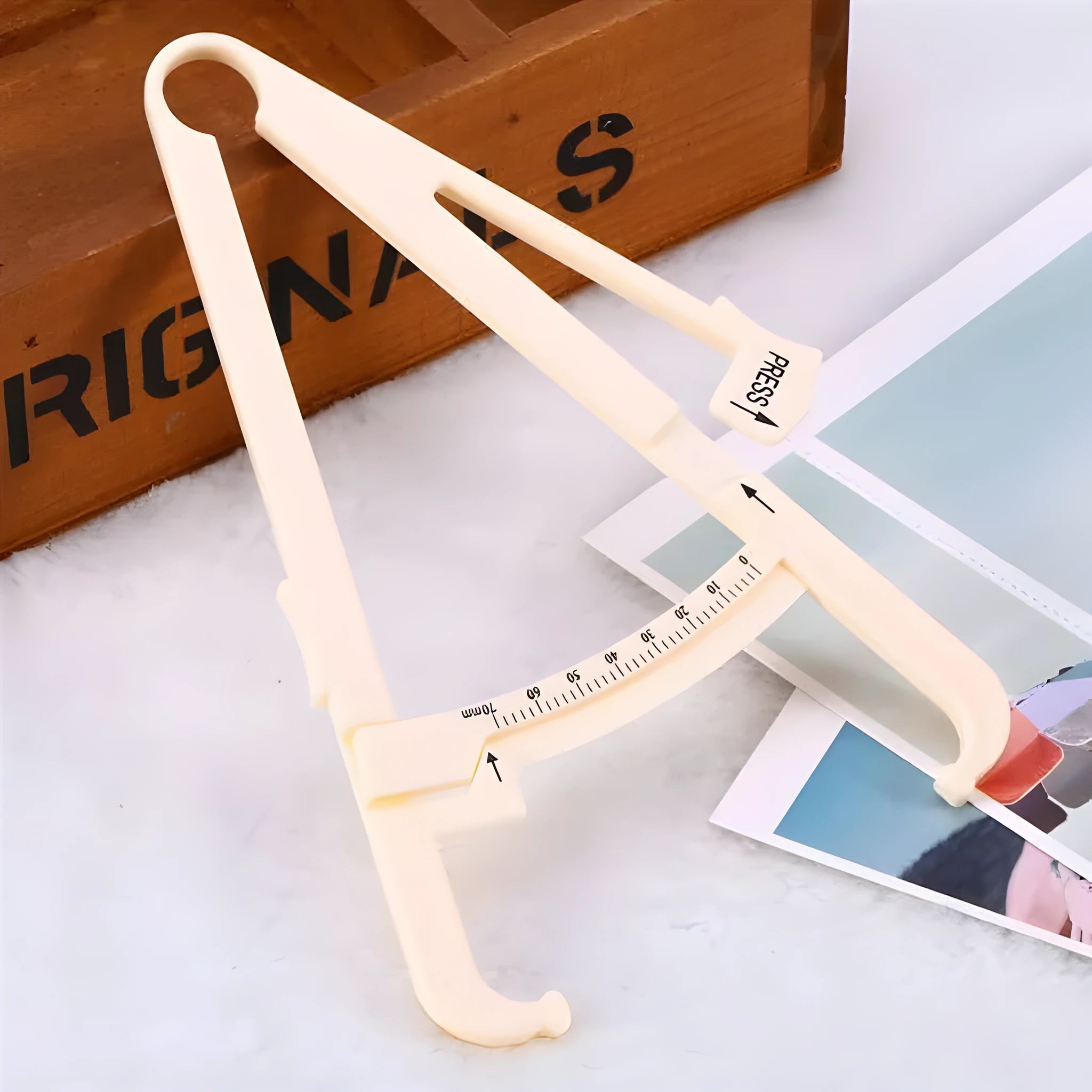 Acrylic body fat caliper skin fold thickness meter with measurement scale