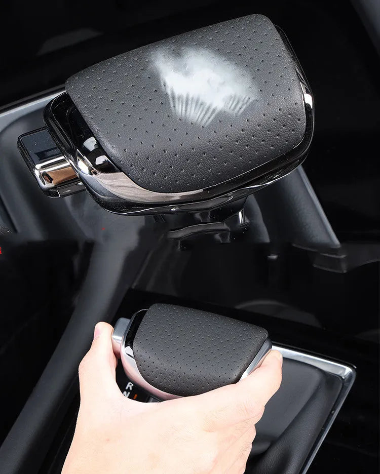 Car interior gear shifting handball decoration in genuine leather, black colour option