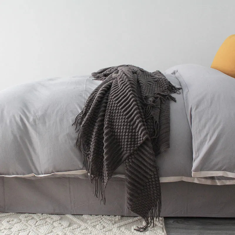 Small polyester nap blanket measuring 127x170cm in dark grey, khaki or light grey colour