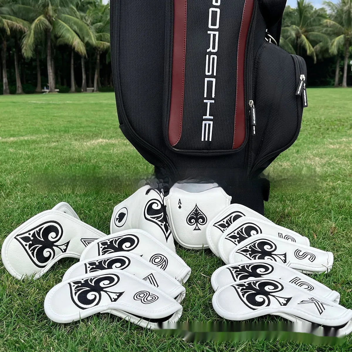 A single PU golf putter sleeve, a protective cover for a golf club.
