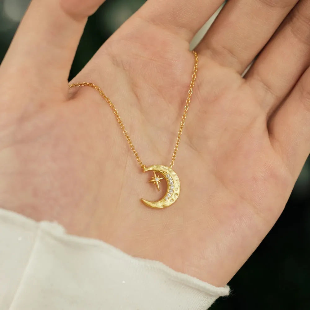 S925 sterling silver necklace with moon pendant on clavicle chain, available in gold, platinum, and silver
