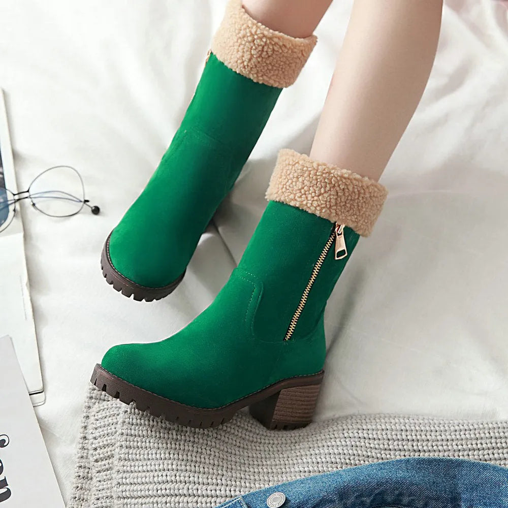 Snow boots with rubber sole and plush lining in black, grey, green, or orange colour options.