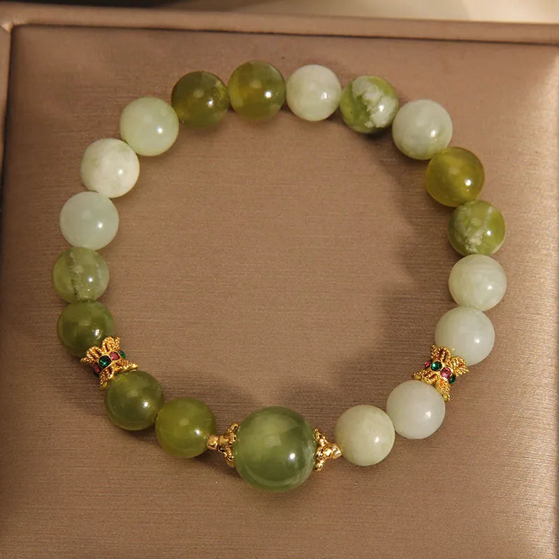 Original design sweet Mori style women's bracelet in Xiuyan jade green.