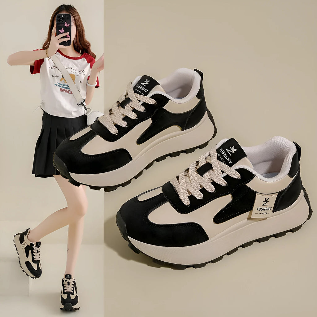 Women's casual all-matching printed sports running shoes in Card Black with rubber sole and front lace-up closure