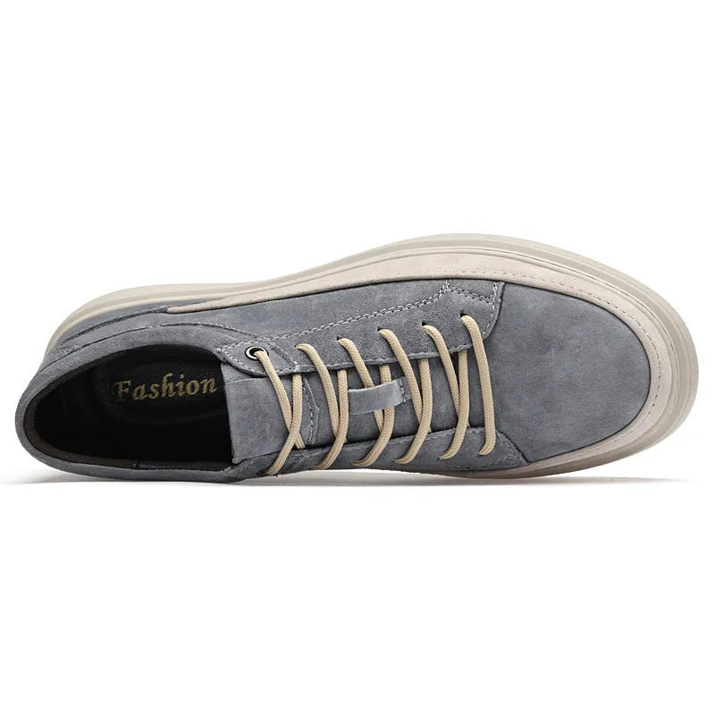Men's grey casual skate shoes with pigskin leather upper and rubber sole, front lace-up closure