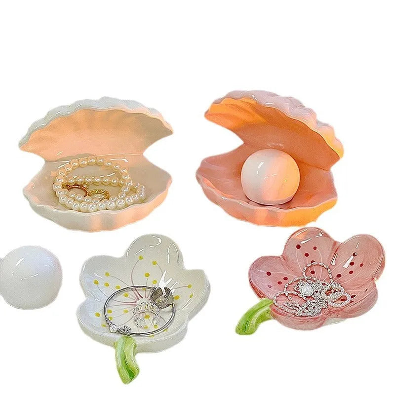 White porcelain tray with optional small night lamp in yellow colour with pink shell