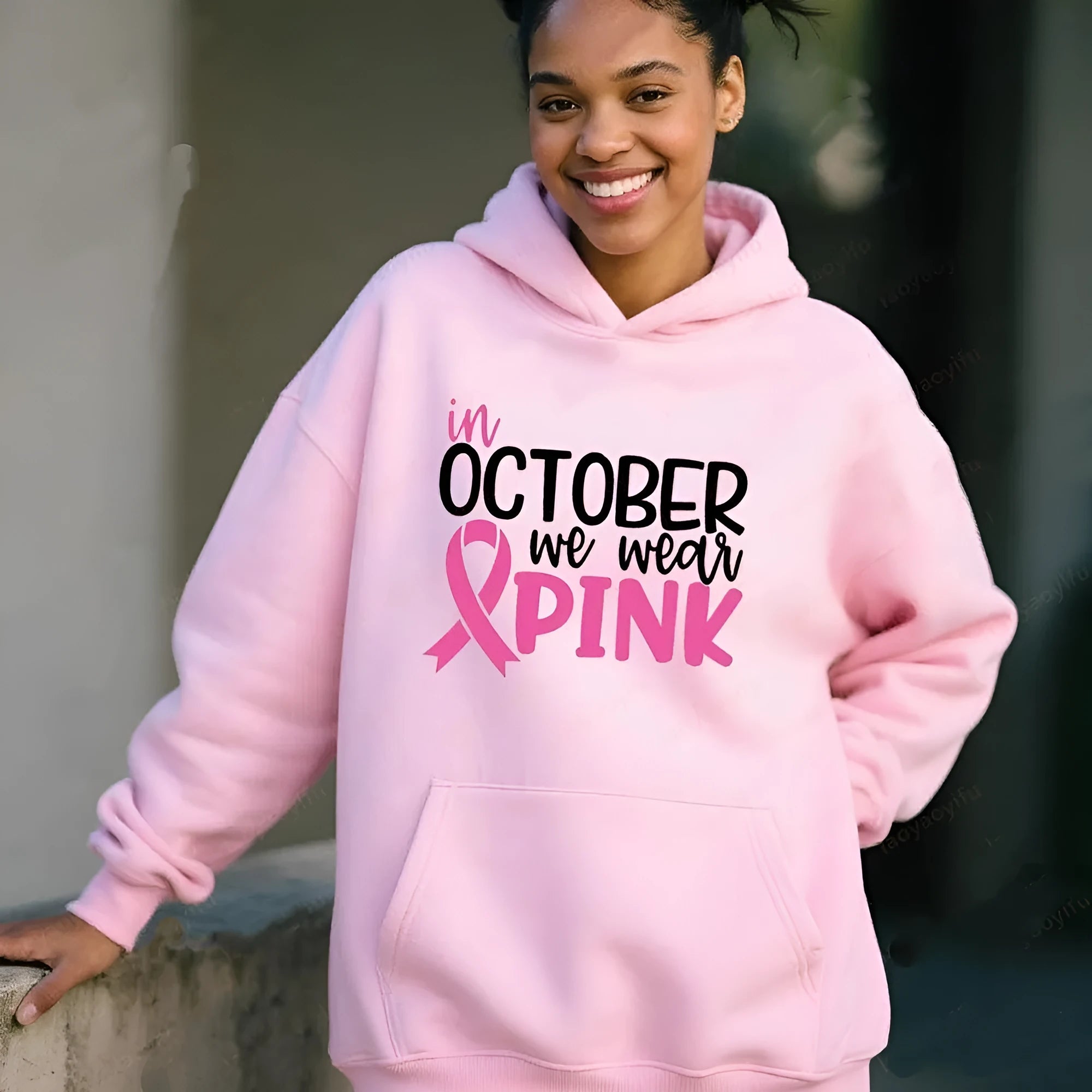 Pullover hoodie with 'I'm A Survivor' hot stamping print and side seam pockets in street fashion style