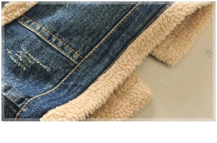 Children's thickened Korean style fur collar denim jacket with square collar in denim colour on model