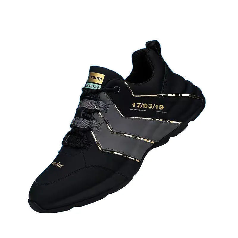 Low-top casual sneaker for teenagers in a grey colour with mesh lining and a plastic sole, shown with lace-up fastening.