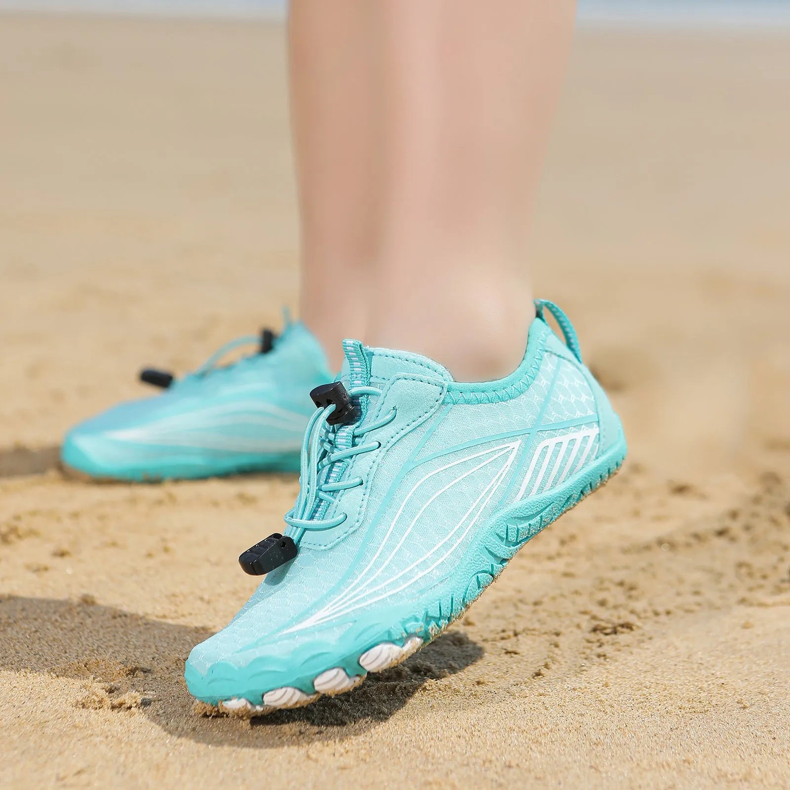 Children's quick-dry wading shoes with rubber sole and elastic band closure in multiple colours